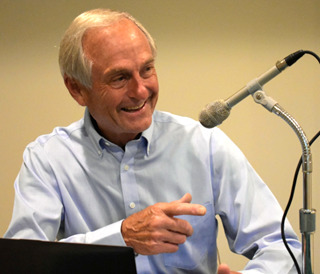 Mike Henry Presenting